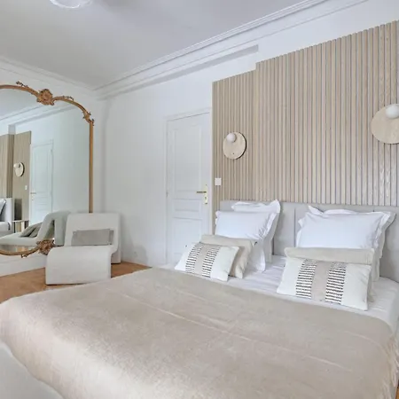 Apartment Tuileries Saint Honore 6p Ac By Melvane *