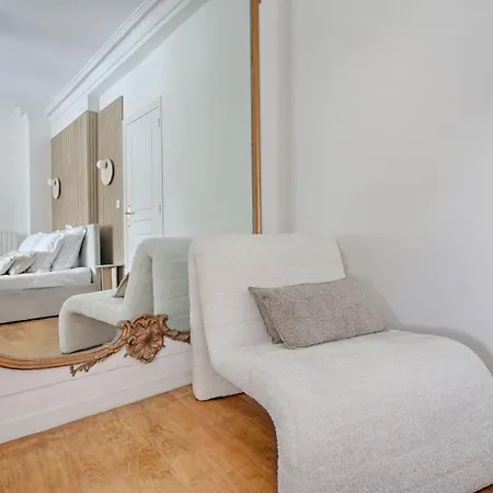 Apartment Tuileries Saint Honore 6p Ac By Melvane *